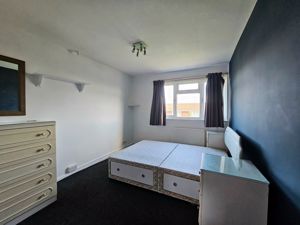 Photo 25- click for photo gallery